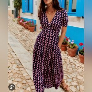 Boden Kristen Pleated Jersey Midi Dress Size 10R Purple Pink V-Neck Short Sleeve